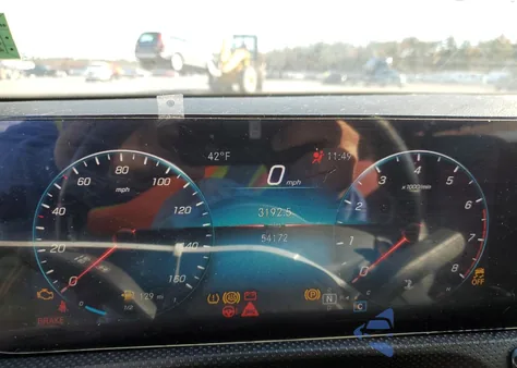 2021 Mercedes-Benz A 220 4Matic z USA, uszkodzony, nr VIN W1K3G4FB2MJ270247